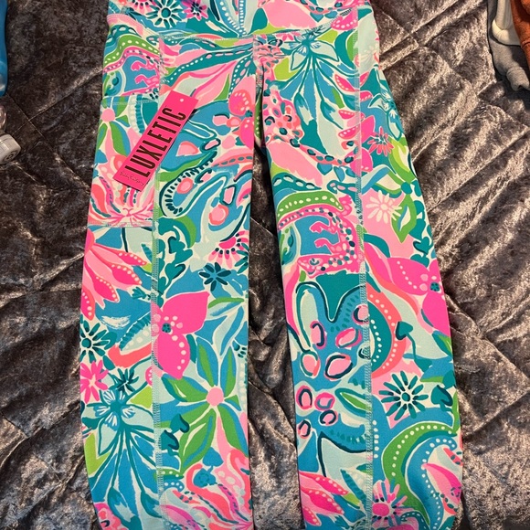 lilly pulitzer weekender crop leggings - luxletic - Picture 2 of 4